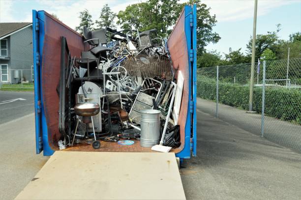 Best Full-Service Junk Removal  in Johnston, IA